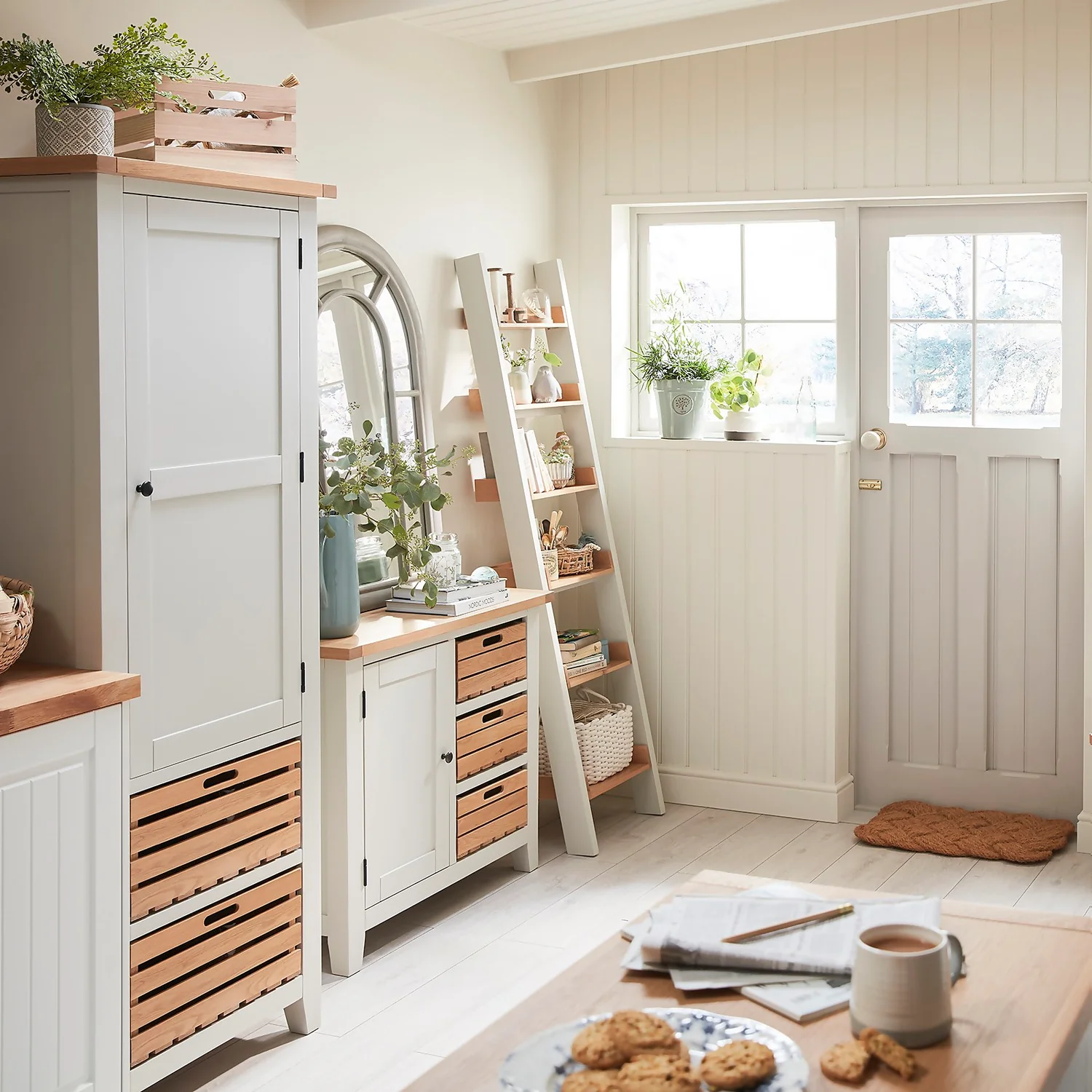 Ashstead Small Sideboard - Oak & Ivory 2 Ashstead Small Sideboard - Oak & Ivory - Image 2